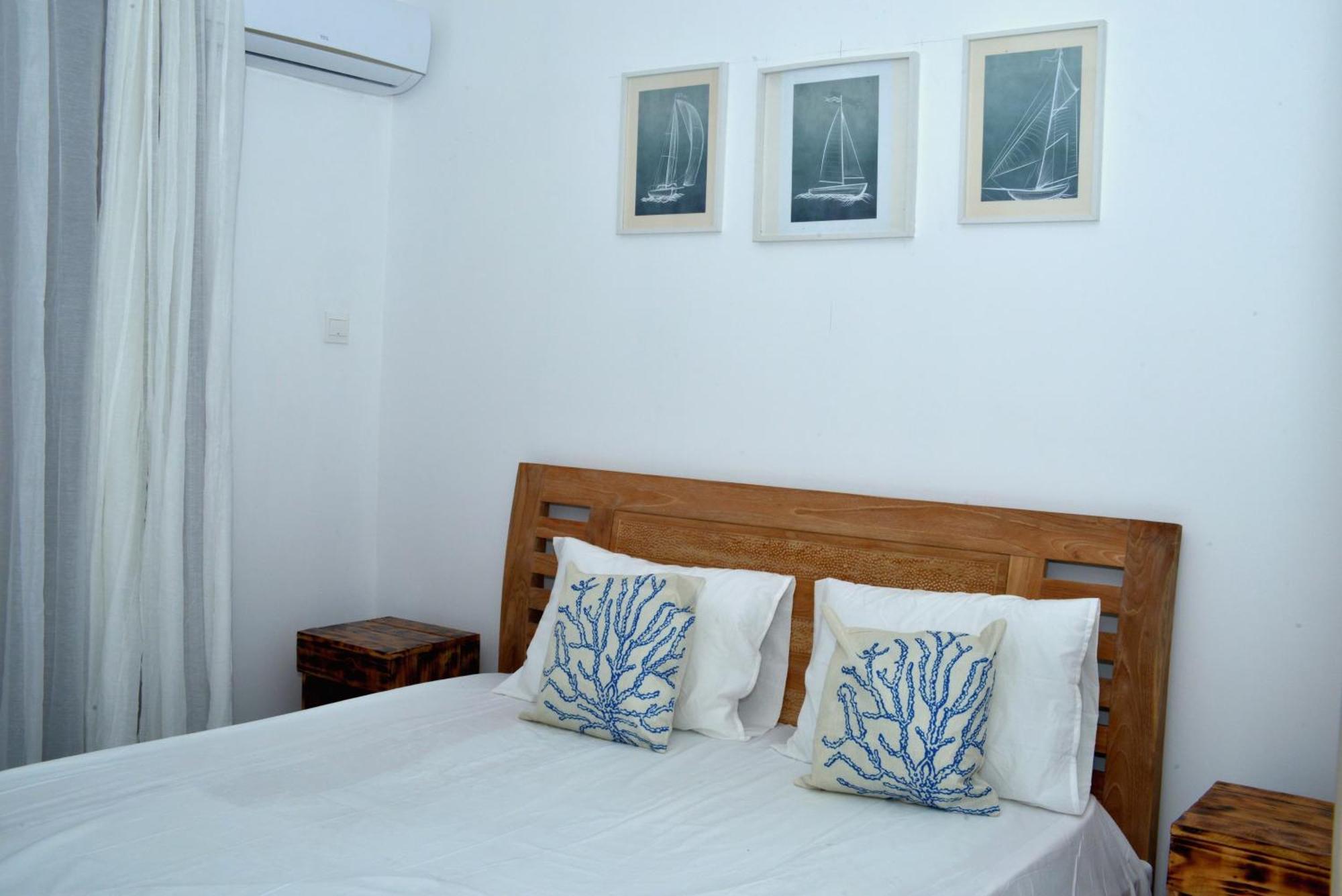Kensington Square Luxury Apartment Flic en Flac Екстер'єр фото
